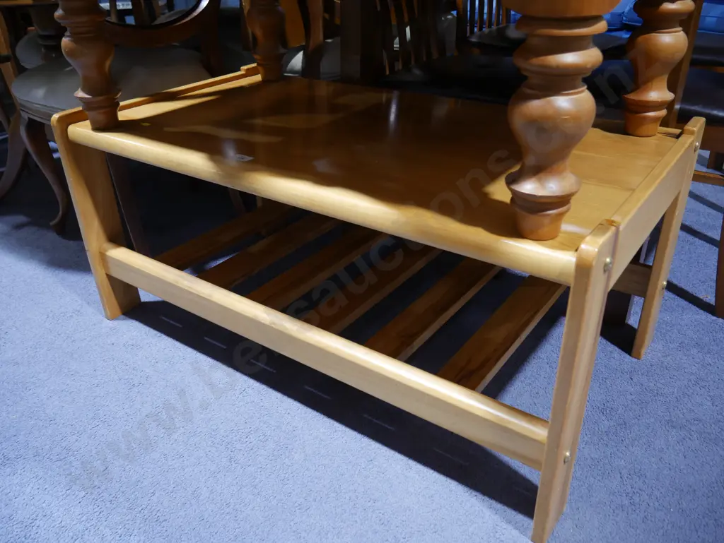 Coffee table Image 1++