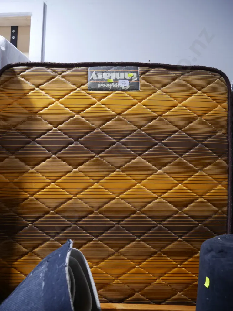 Single bed Image 1++