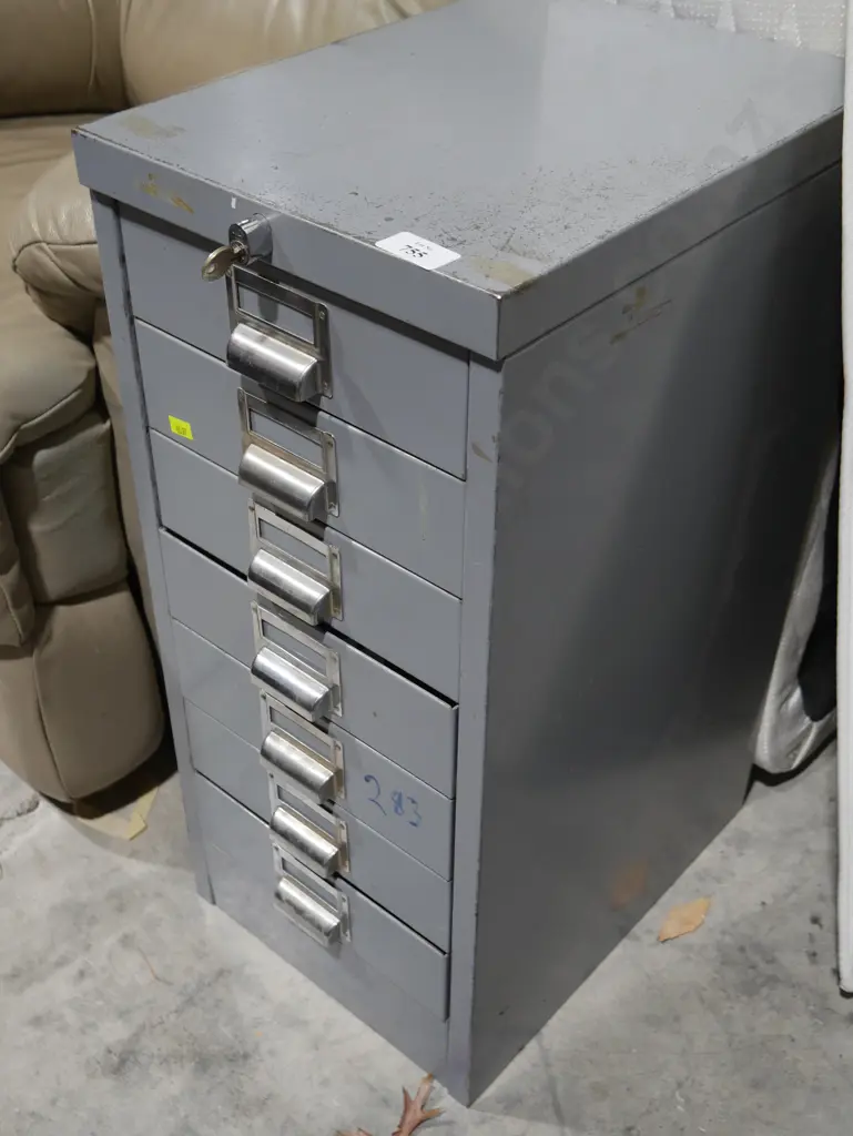 Metal filing drawers Image 1++