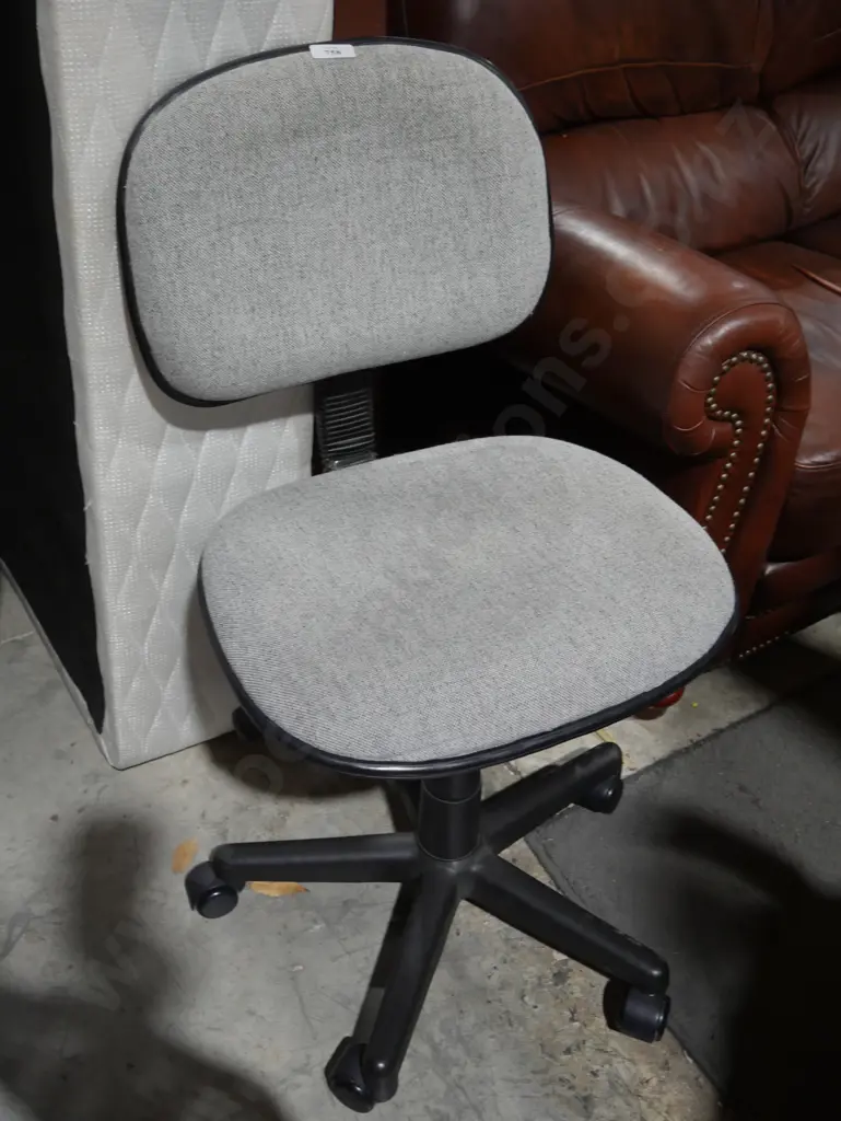 Office chair Image 1++