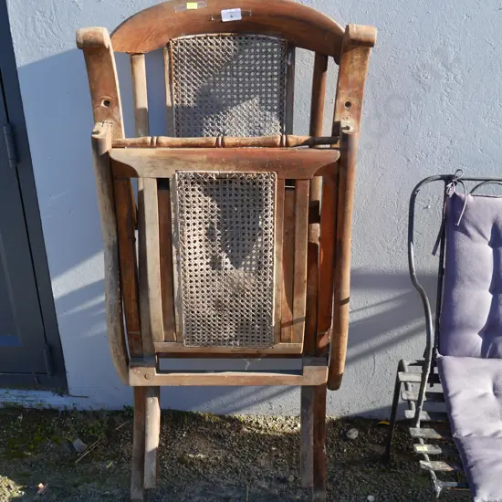 Folding wooden chair