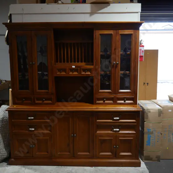 Large wall unit