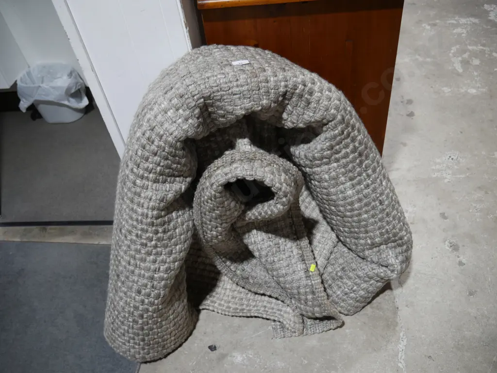 Floor rug Image 1++