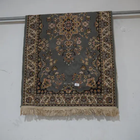 Floor rug