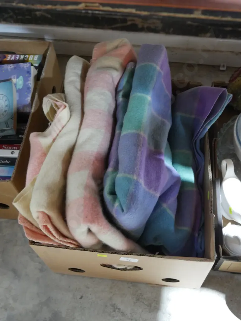 Woollen blankets Image 1++