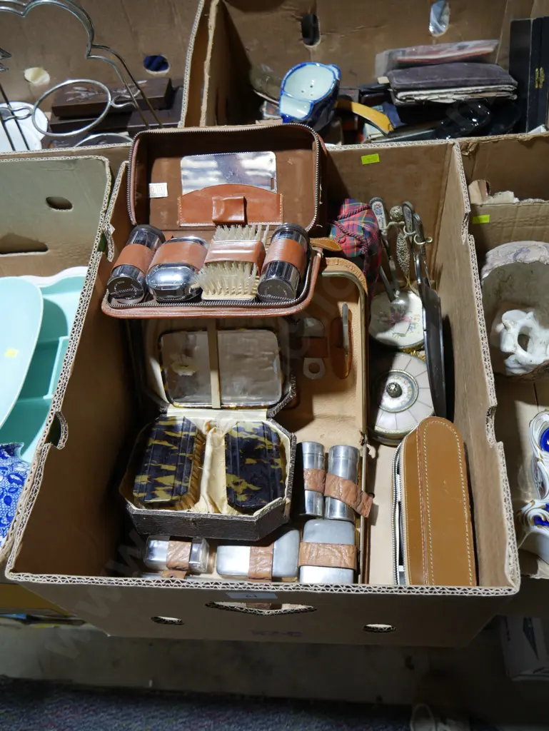 Vintage travel toiletry kits etc Image 1++