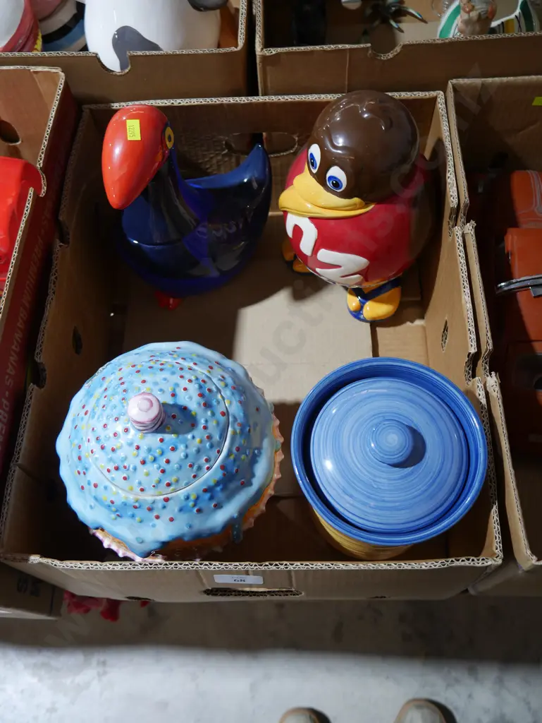 4 cookie jars Image 1++