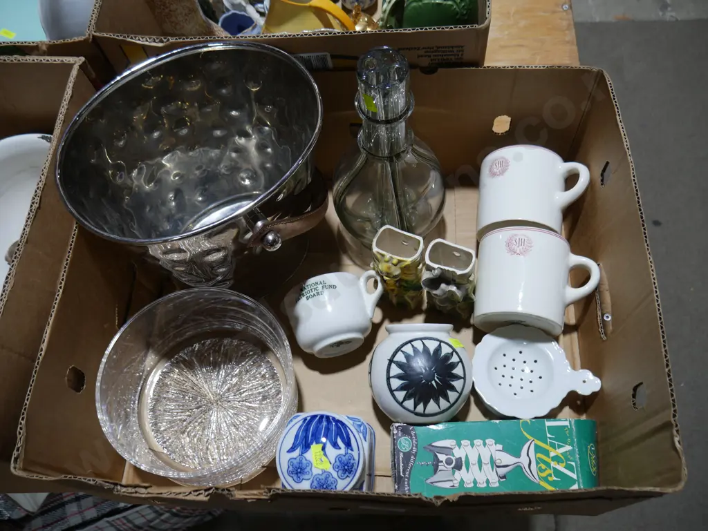 Wine bucket, glass vase etc Image 1++