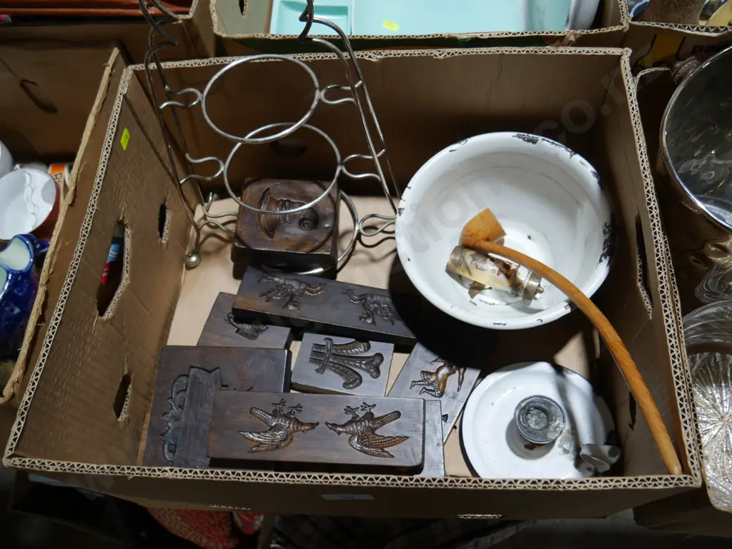 Resin mouldings etc Image 1++