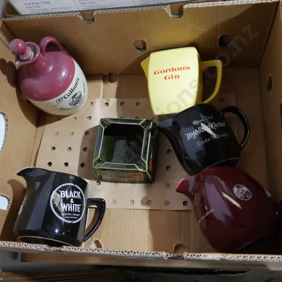 Whisky jugs, ashtray