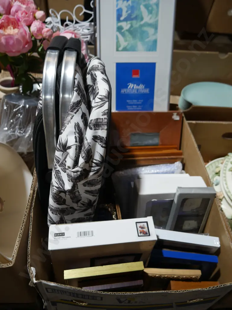 Picture frames and bag Image 1++