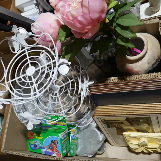 Placemats, waterproof cameras, vase etc