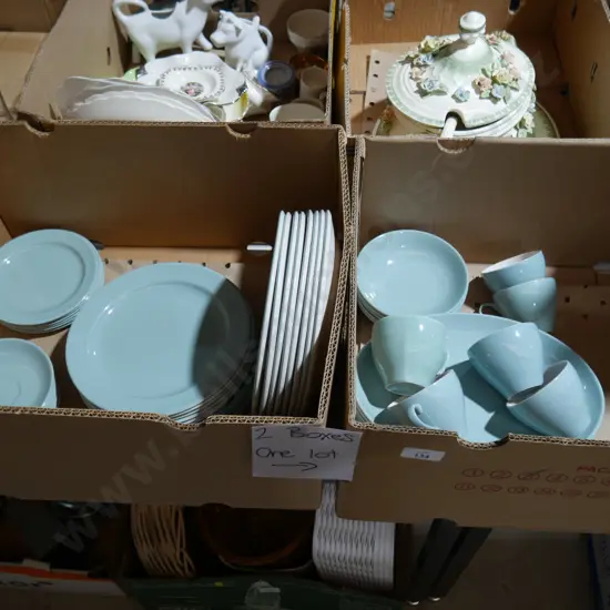 2 boxes of Crown Lynn dinnerware