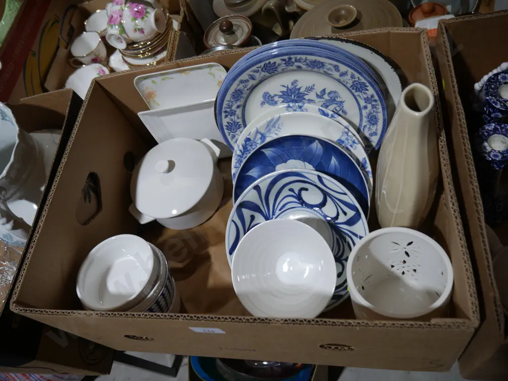 Blue and white china etc Image 1++