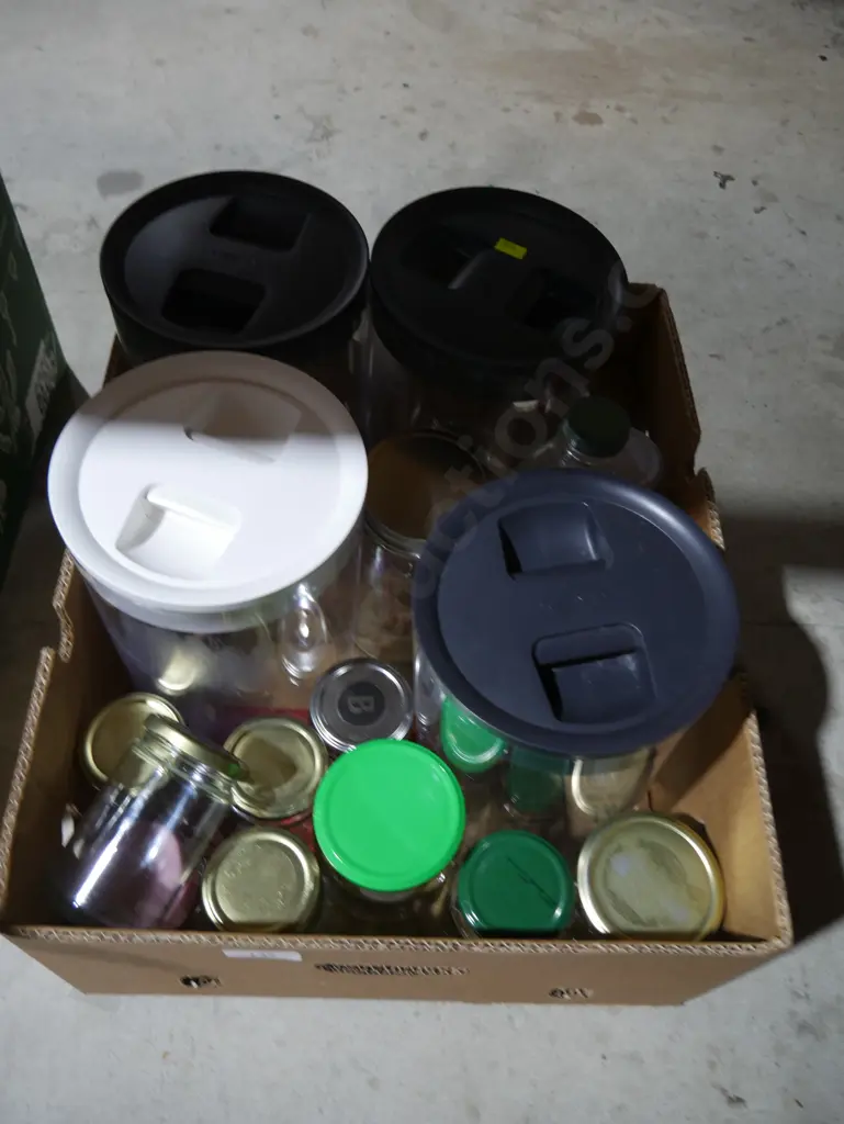 Kitchen canisters, jars Image 1++