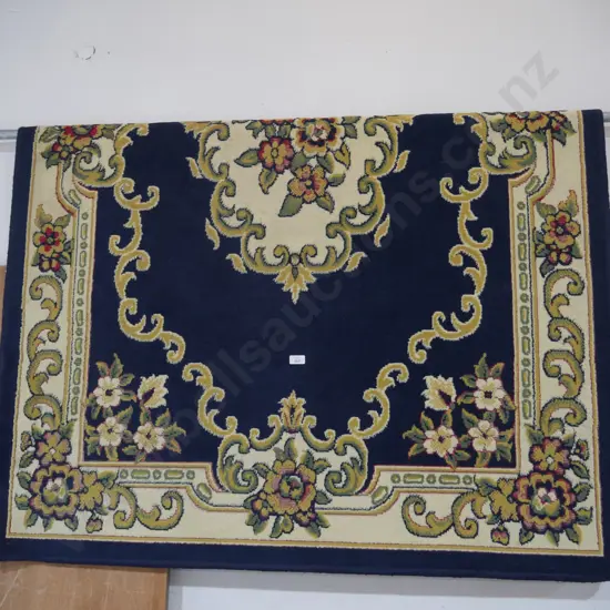 Floor rug