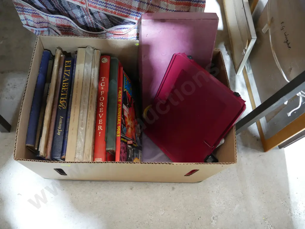 Books Image 1++