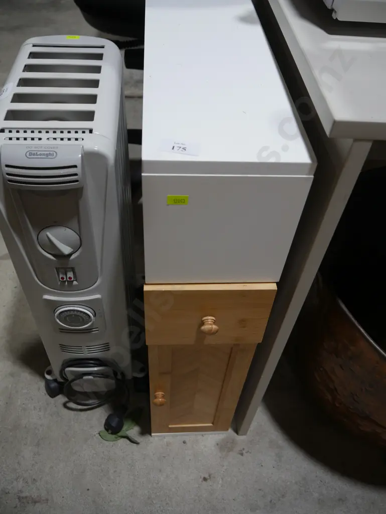 Slim cupboard unit Image 1++
