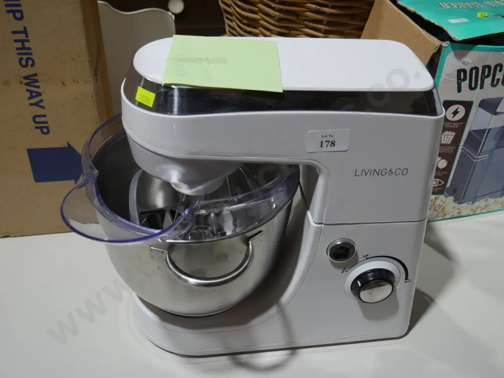 Living and co mixer Image 1++