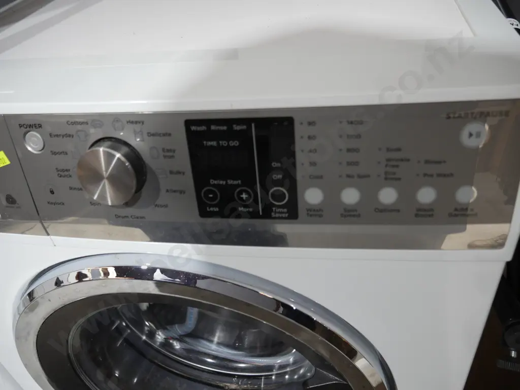 Fisher & Paykel front load washing machine Image 1++