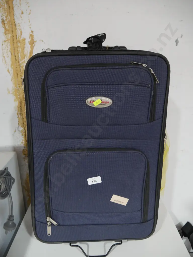 Suitcase Image 1++