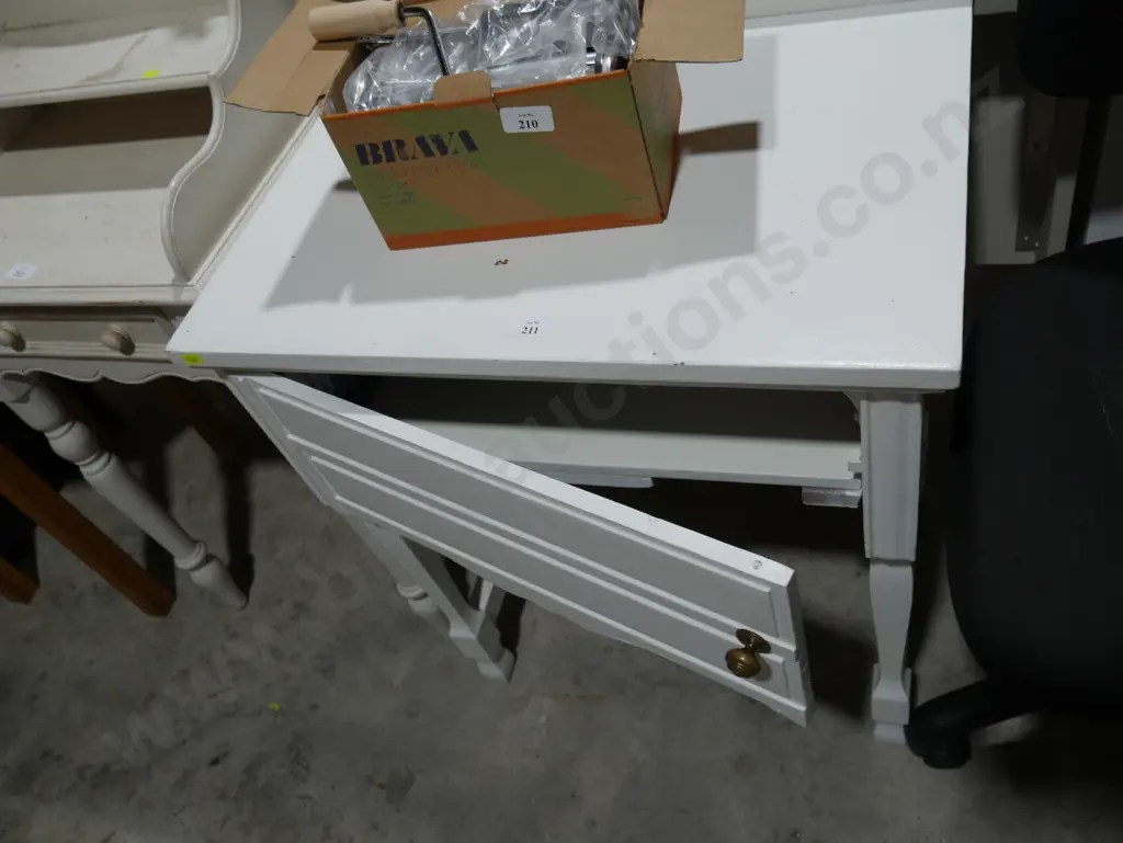 Hall table Image 1++