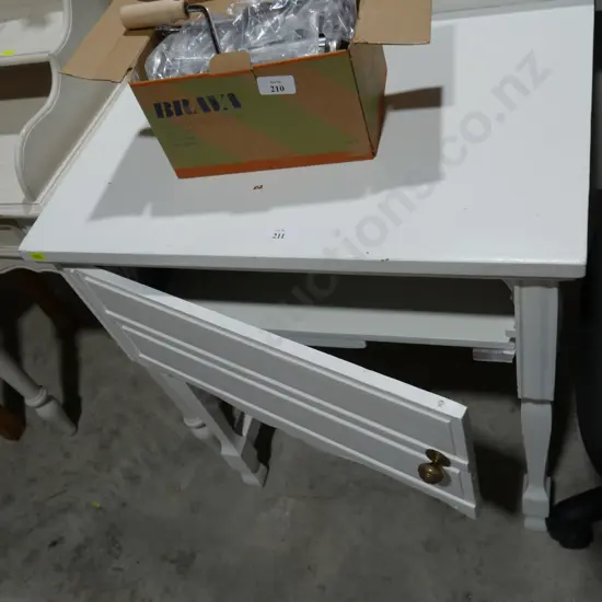 Hall table