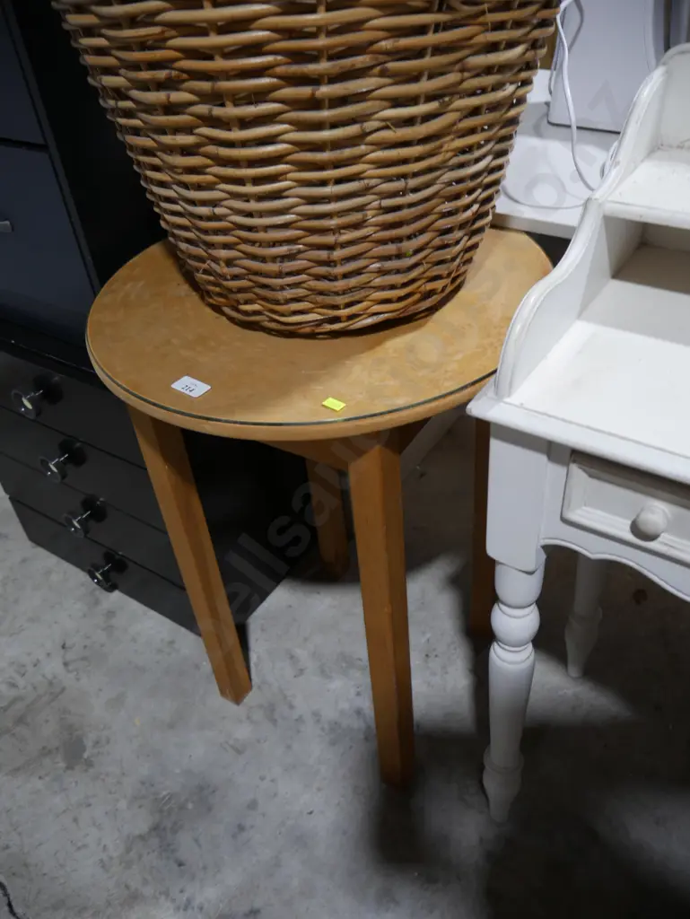 Occasional table Image 1++