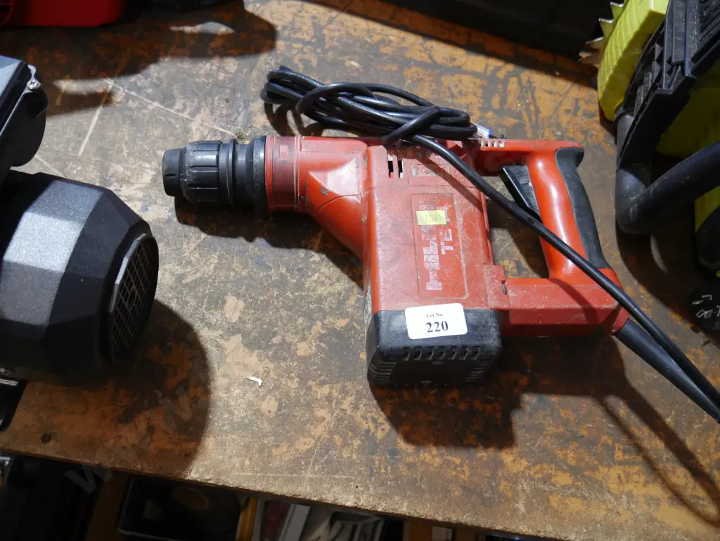 Hilti concrete drill Image 1++