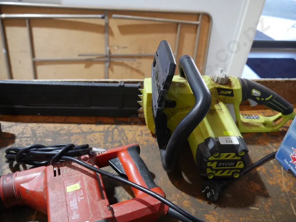 Ryobi electric chainsaw Image 1++