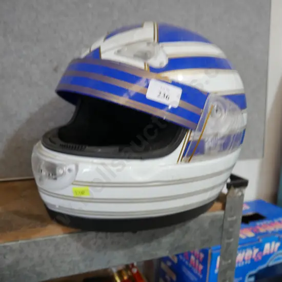 Motorcycle helmet