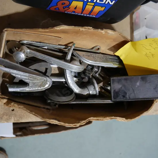 Assorted vintage car parts