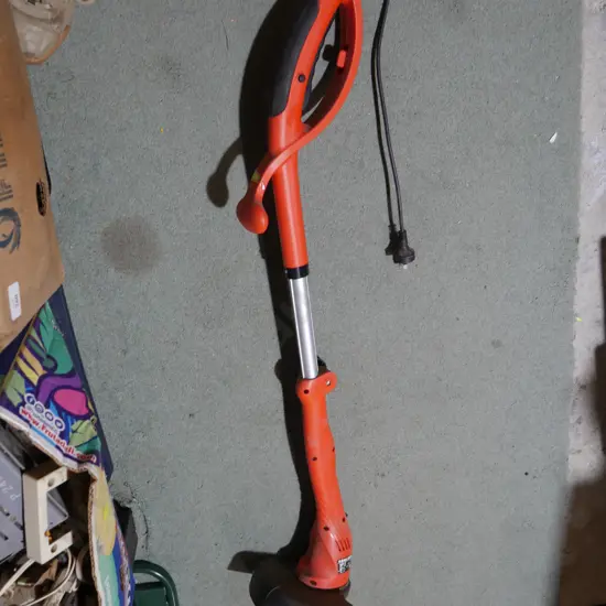 Black & Decker weed eater