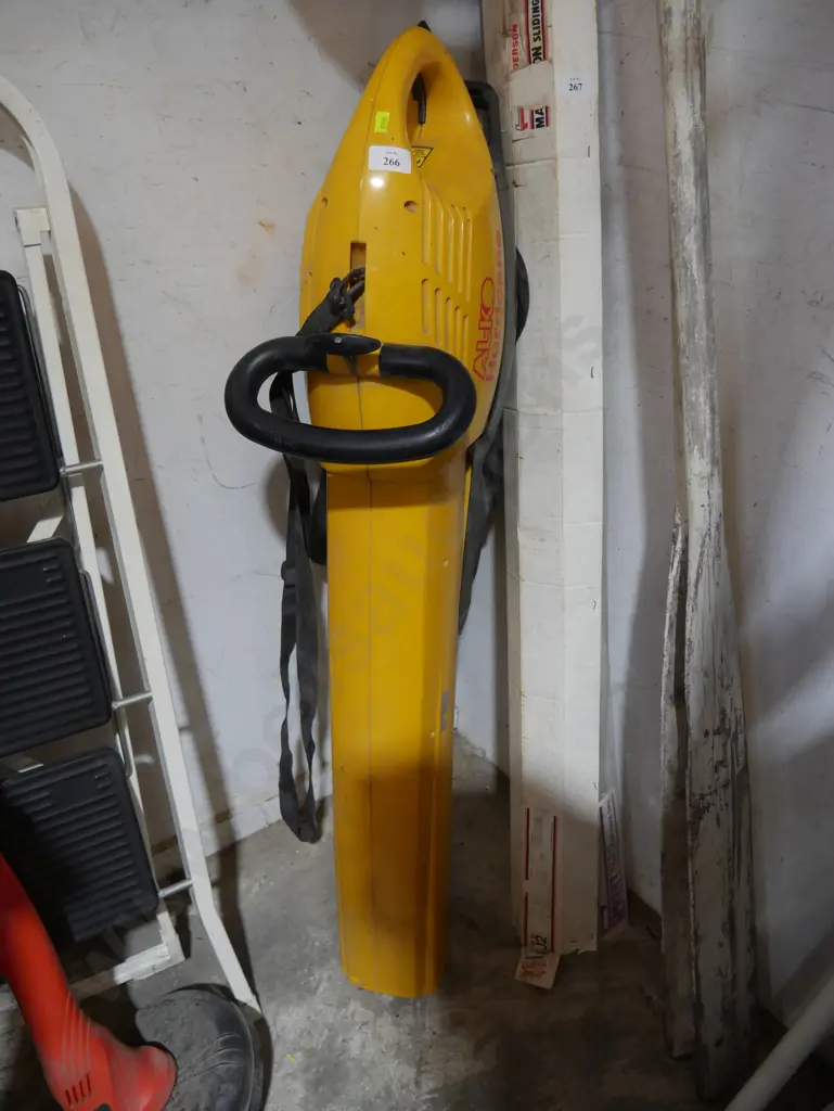 Alco blower vac Image 1++