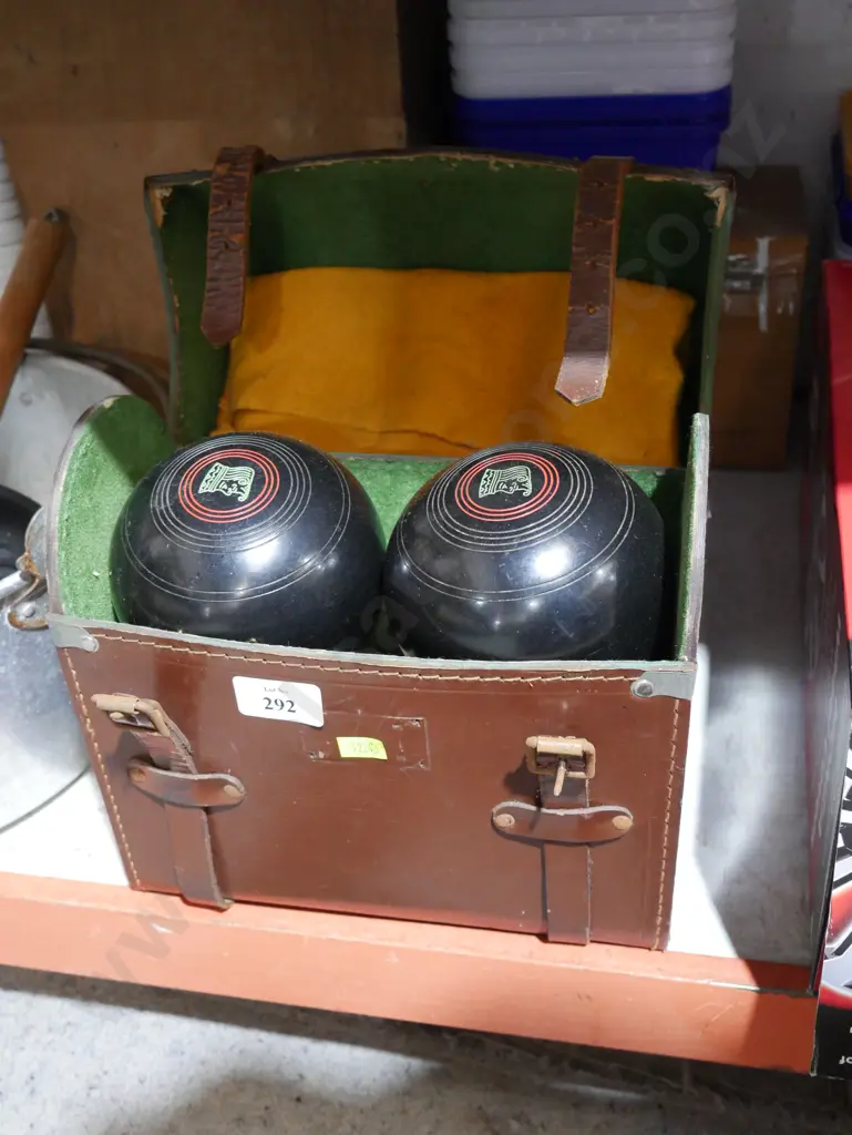 Lawn bowls Image 1++