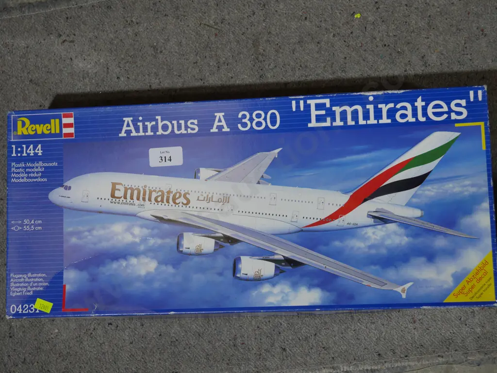 Model Airbus A380 Emirates Image 1++