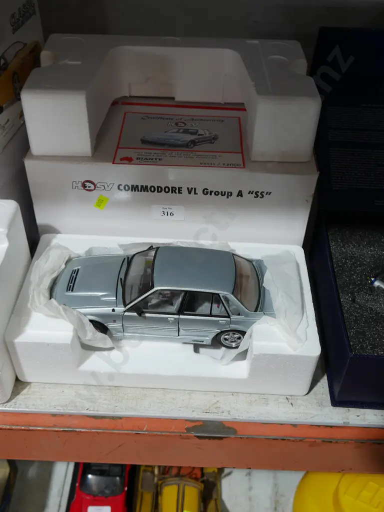 Model Commodore VL group a SS Image 1++