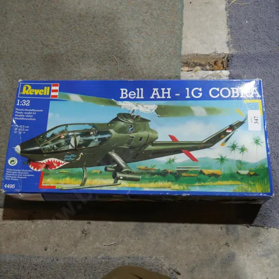 Model Bell ah-1g cobra