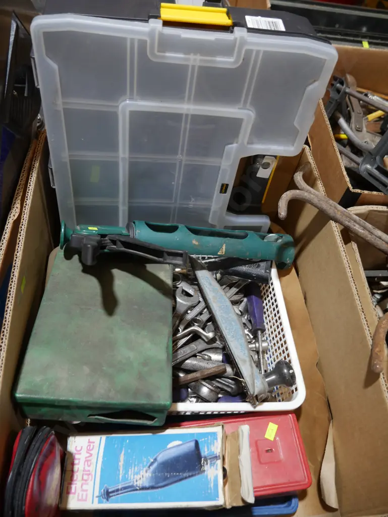 Organising case, spanners etc Image 1++