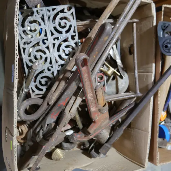 Pipe wrenches etc