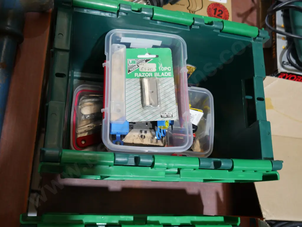 Razor blades etc Image 1++