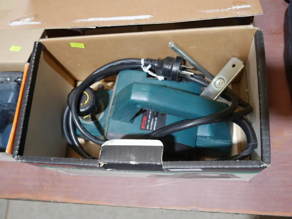 Ryobi planer Image 1++
