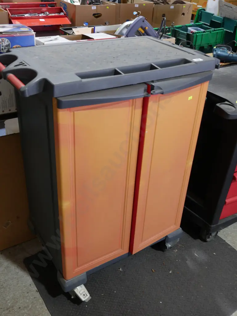 Tool trolley Image 1++
