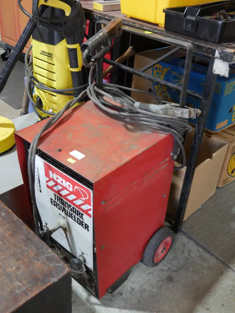 Welder Image 1++