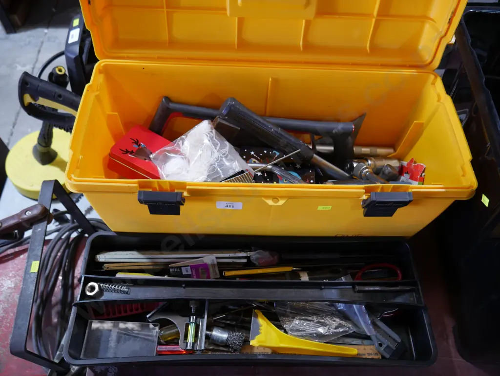 Toolbox and contents Image 1++