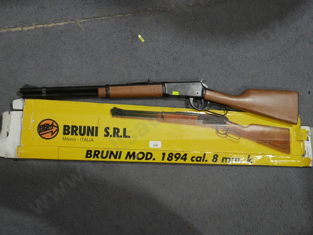 Model lever action rifle Image 1++