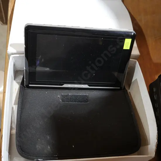 Bmorn portable media player