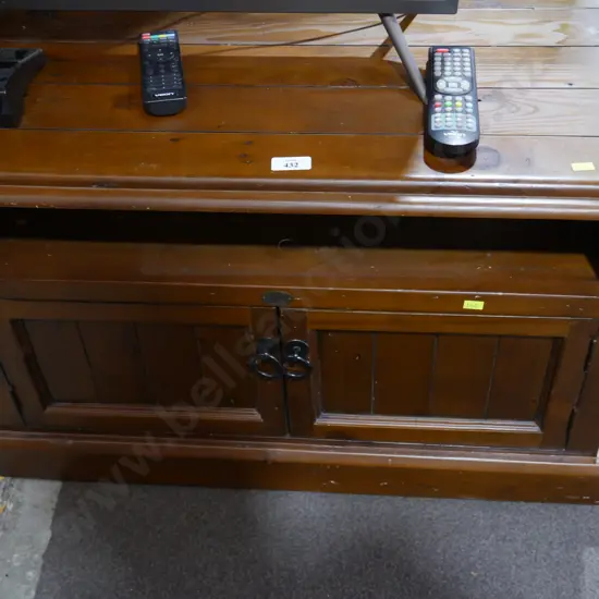 TV cabinet