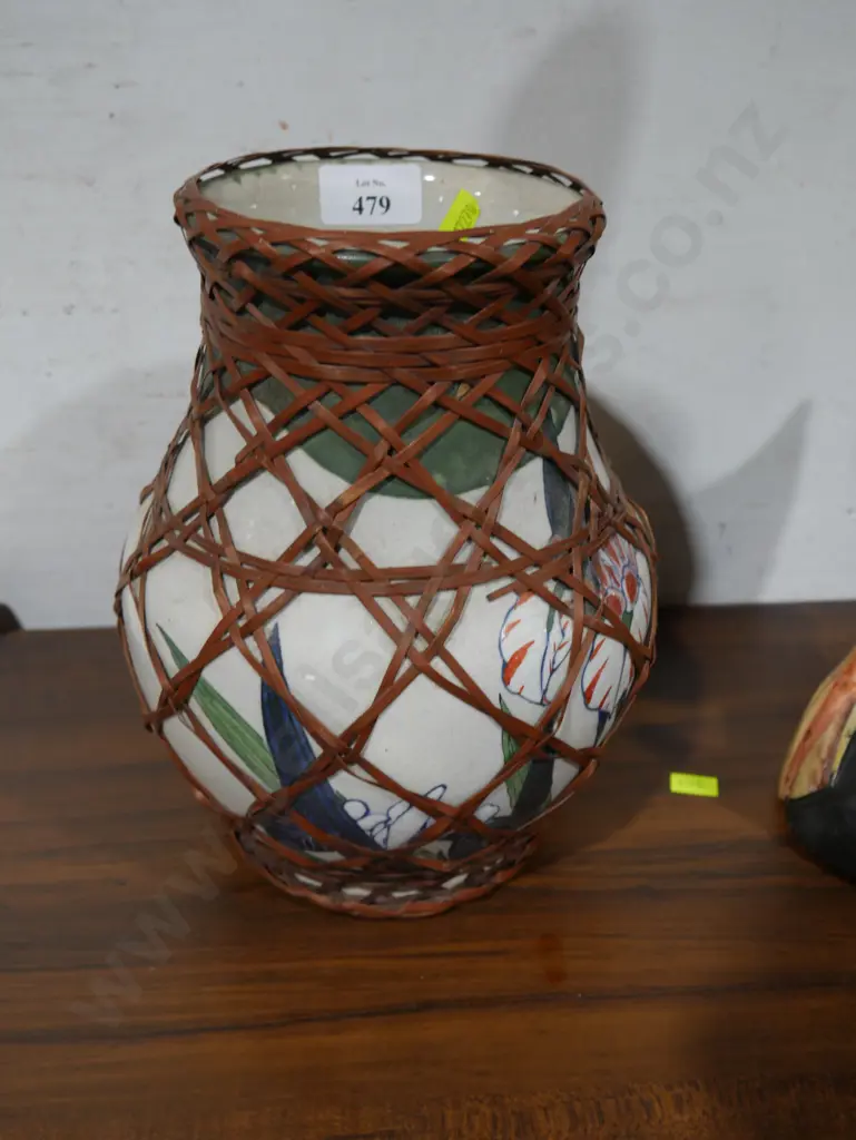 Vase Image 1++