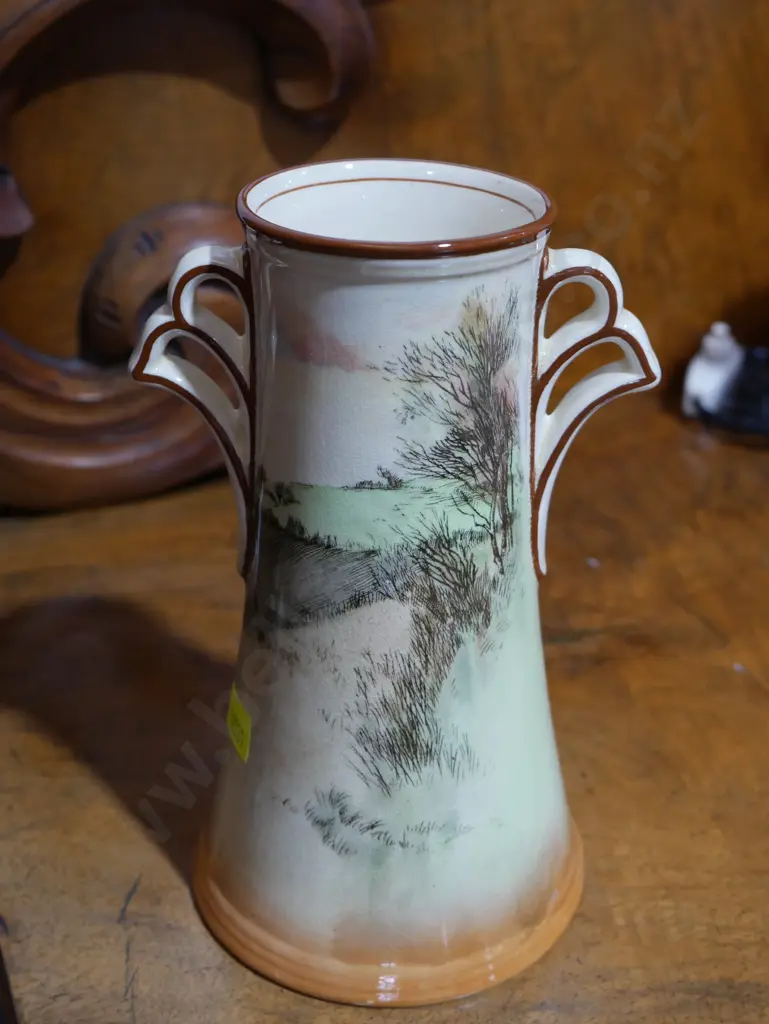 Royal Doulton vase Image 1++